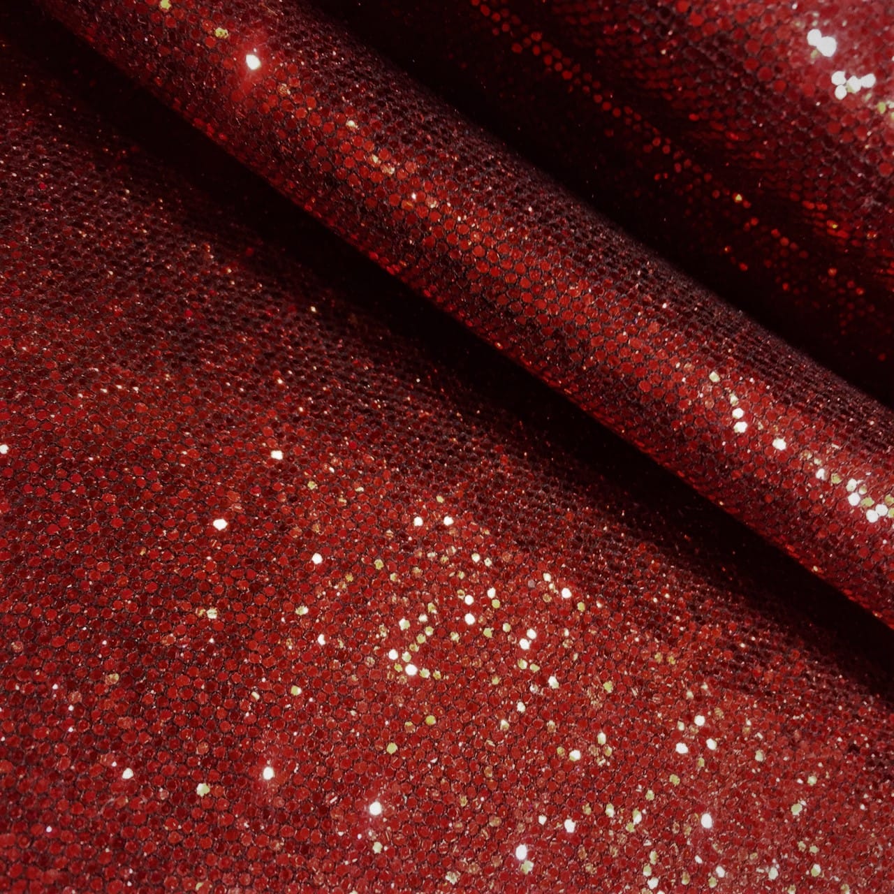 Honeycomb Red.Black avetco@