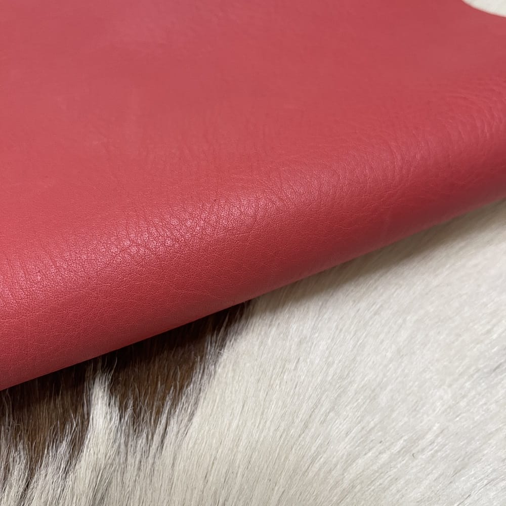 Poppy Red Milano Cow Leather 3 oz-Avetco