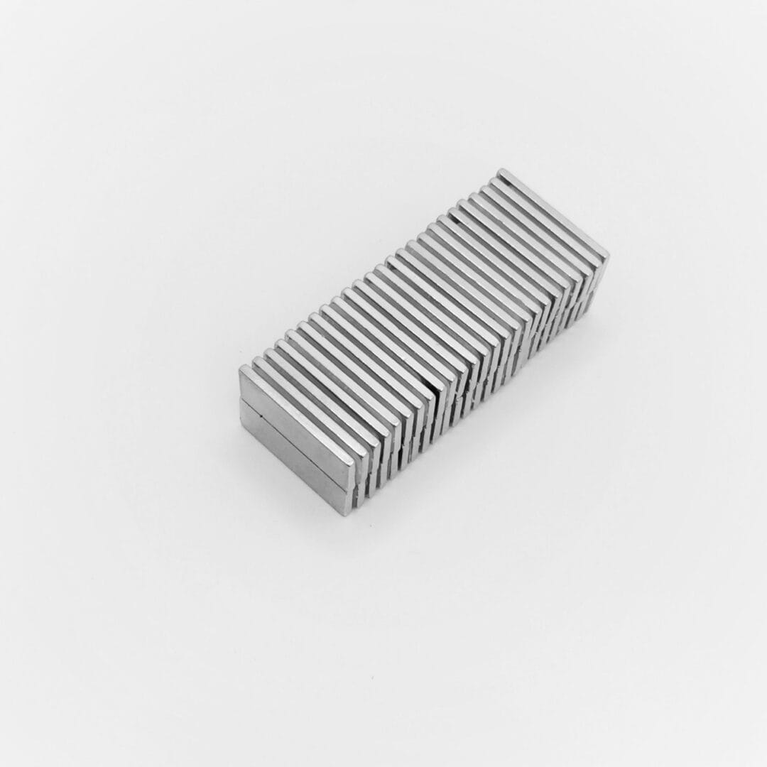 N35 Rectangular Neodymium Magnet Blocks (2)