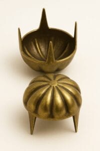 Parachute Nail Head NH72 in antique brass finish, decorative nail head for leather and upholstery