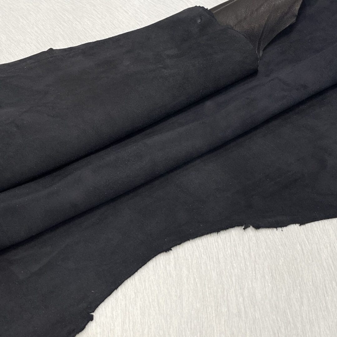 SL-205PBK Pirate Black Goat suede