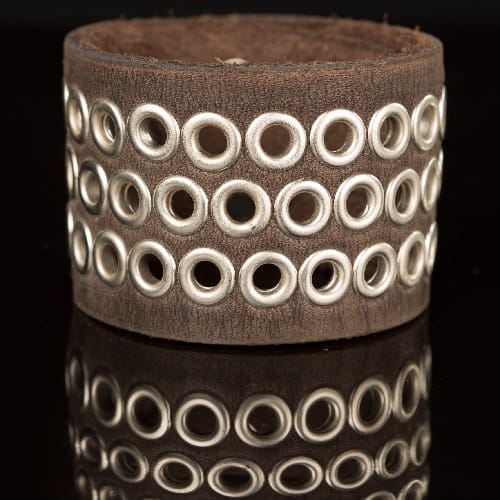 cat-accessories-eyelets-grommets