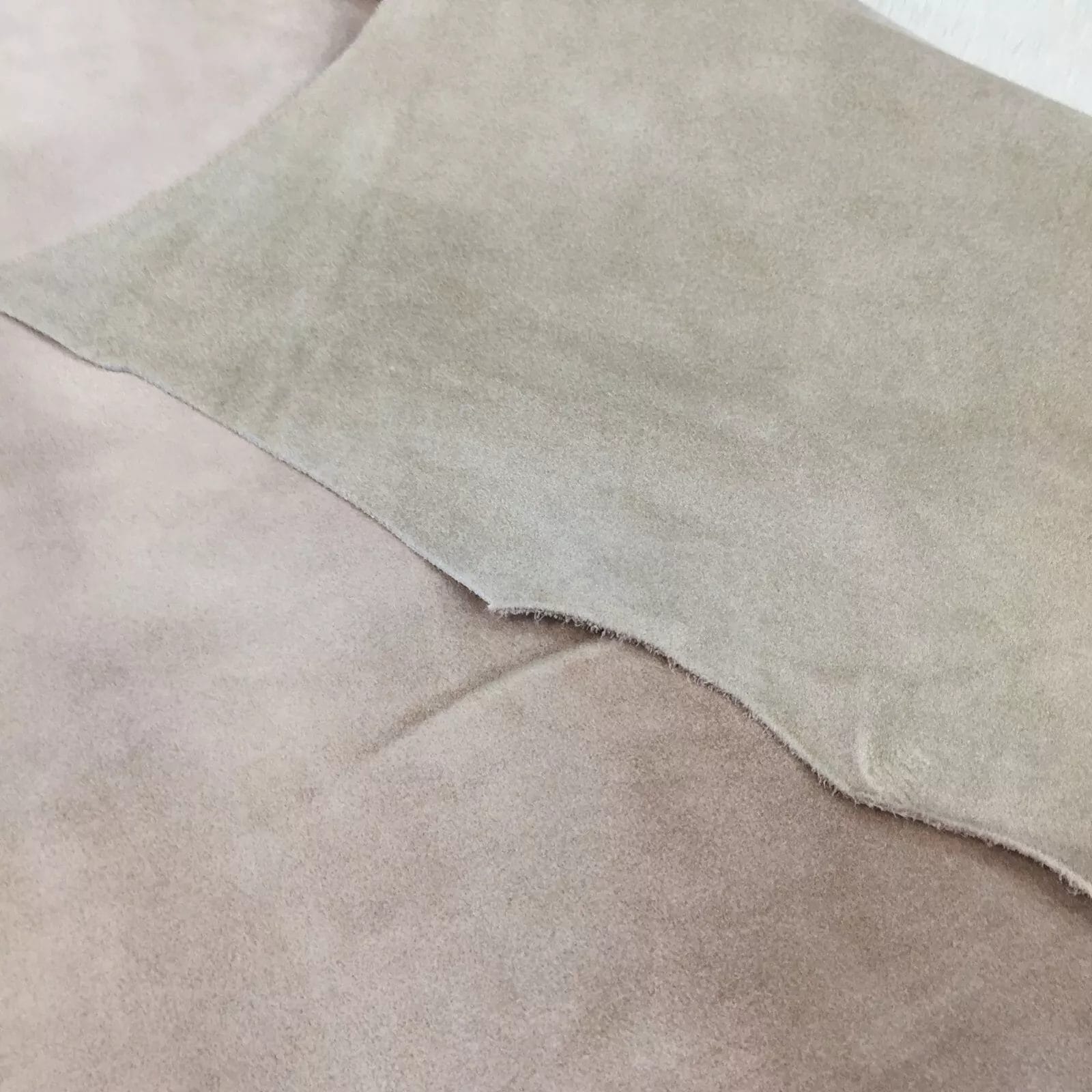 Cow Suede Taupe