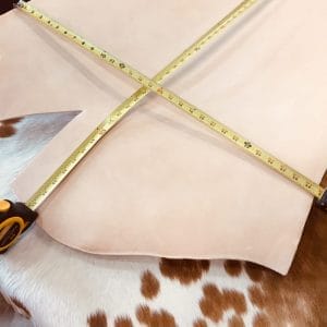 This premium 10/11 oz stamping leather is crafted from 100% natural veg-tanned cowhide using a meticulous drum process to ensure top-notch quality. All selections undergo the same rigorous treatment to guarantee exceptional rupture resistance, moisture protection, water penetration, and flexibility.