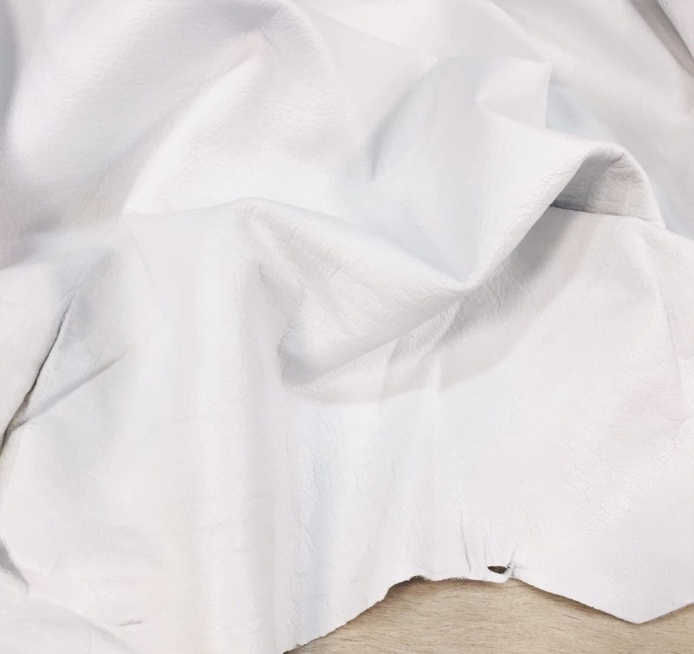 White Buff Rub Off (1)