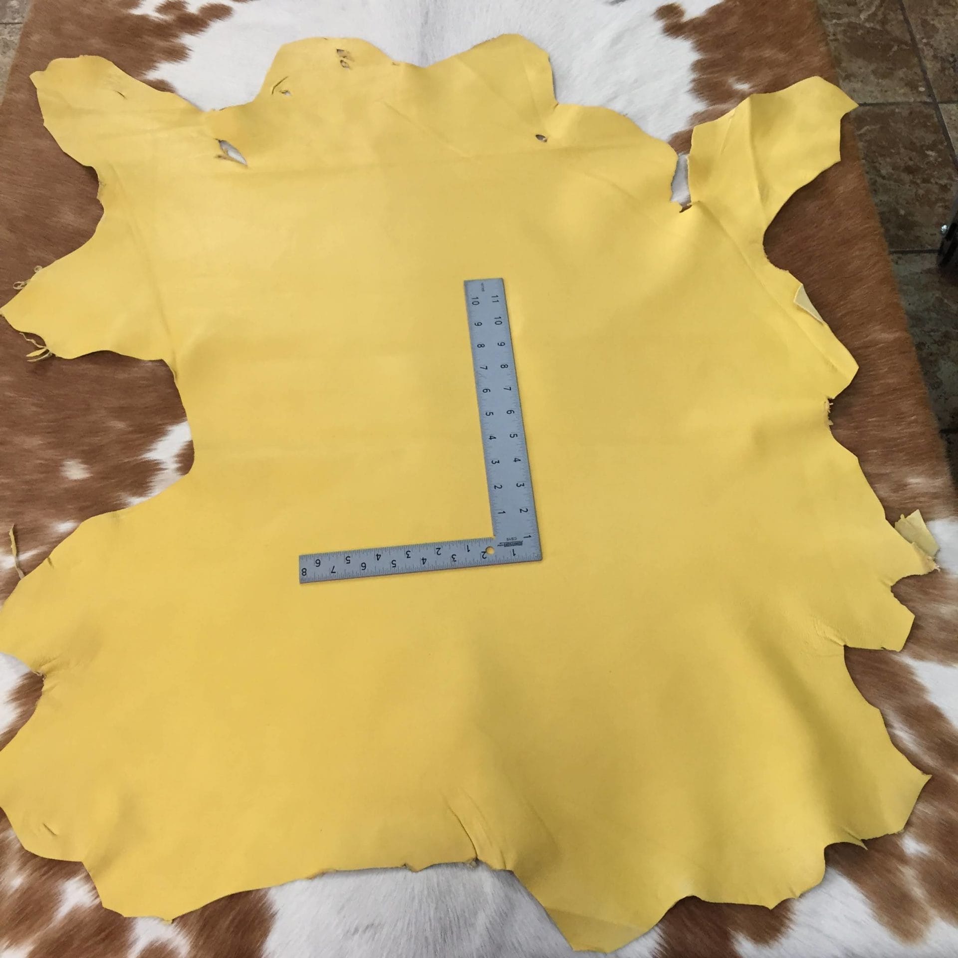 Yellow. Lambskin Avetcoinc@