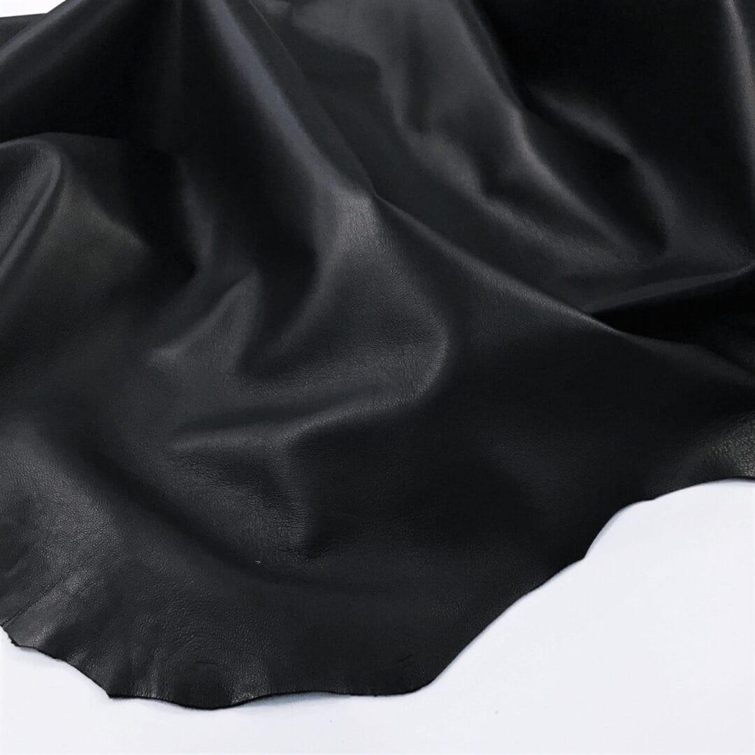 BLACK Lambskin avetcoinc@