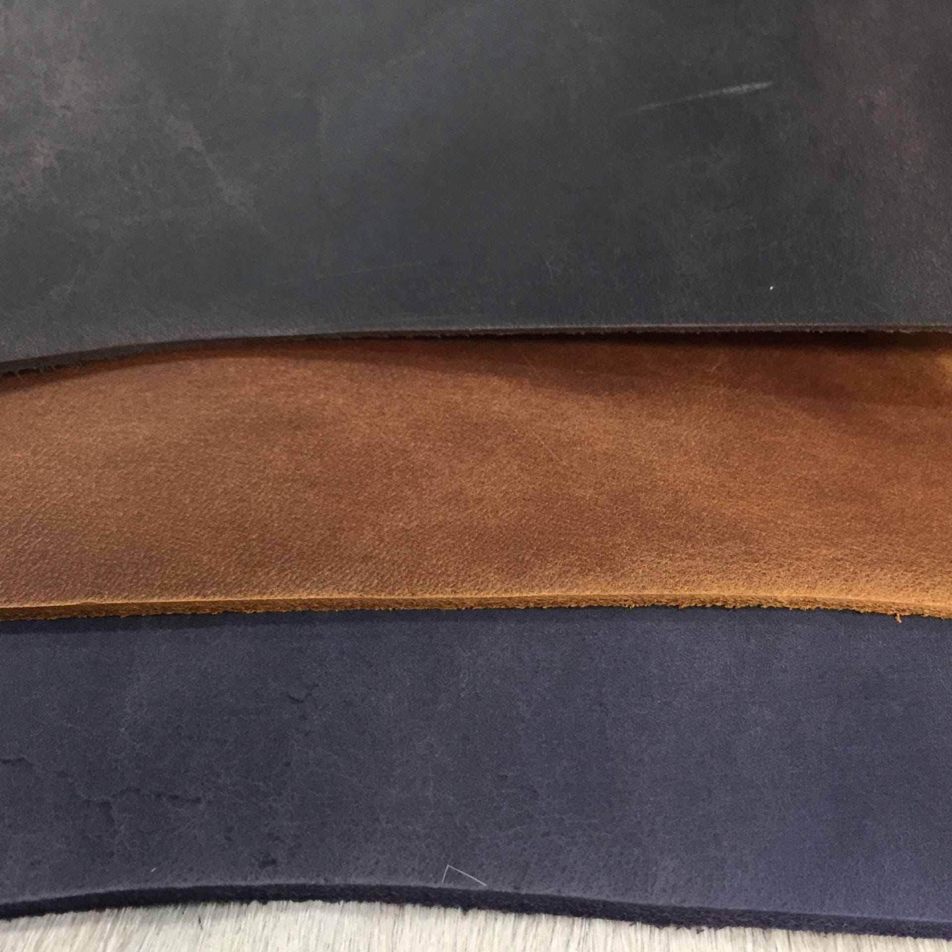 crazy horse cow leather avetcoinc@