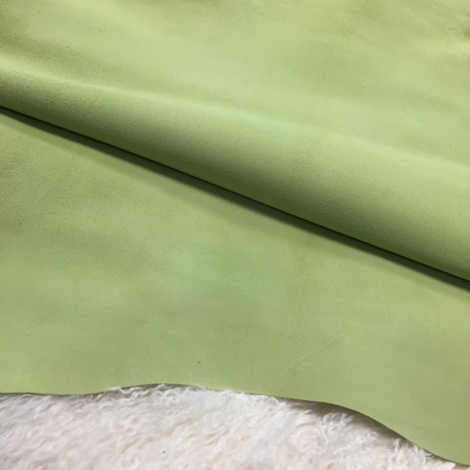 goat suede Lettuce Green (1)