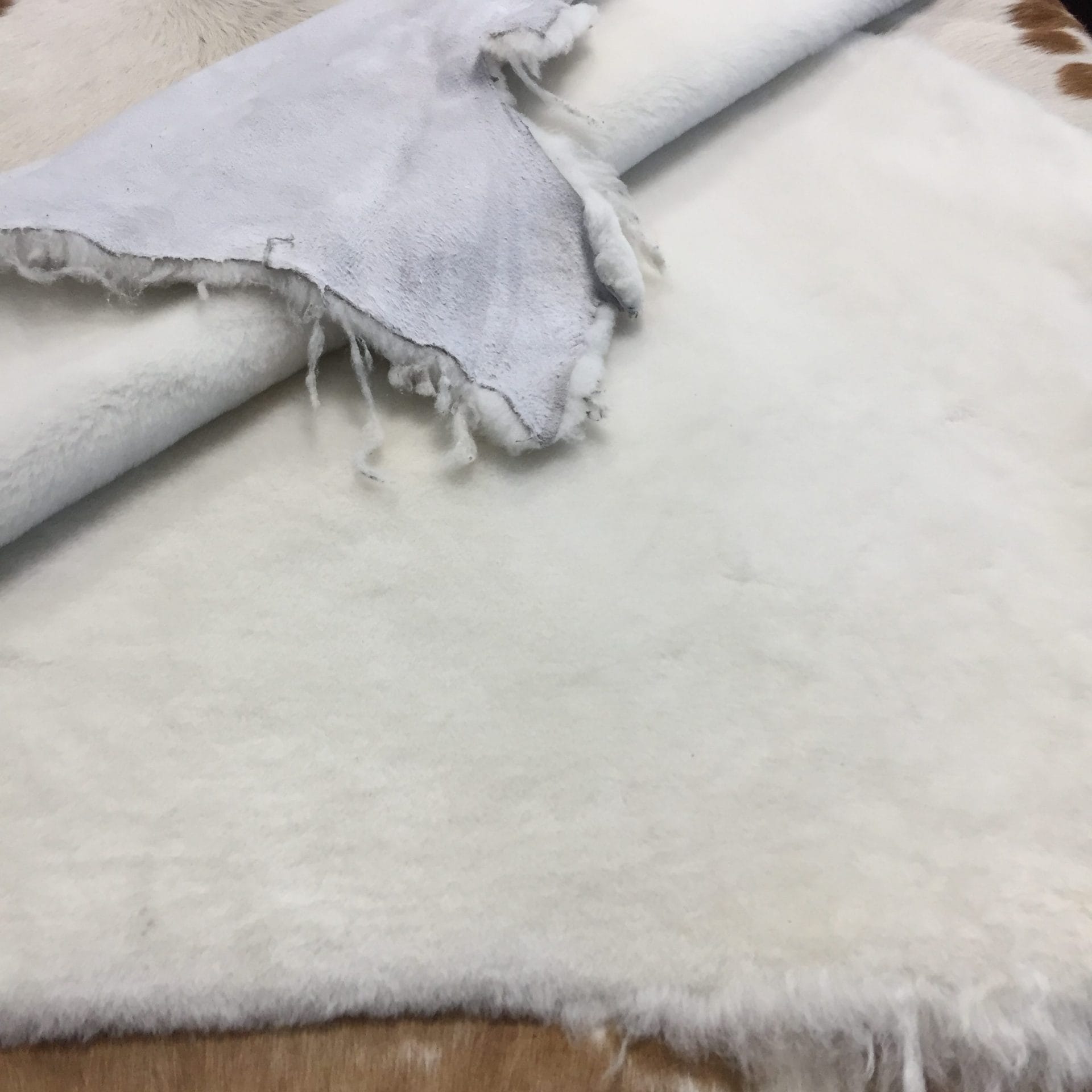 shearling wool double side avetcoinc@