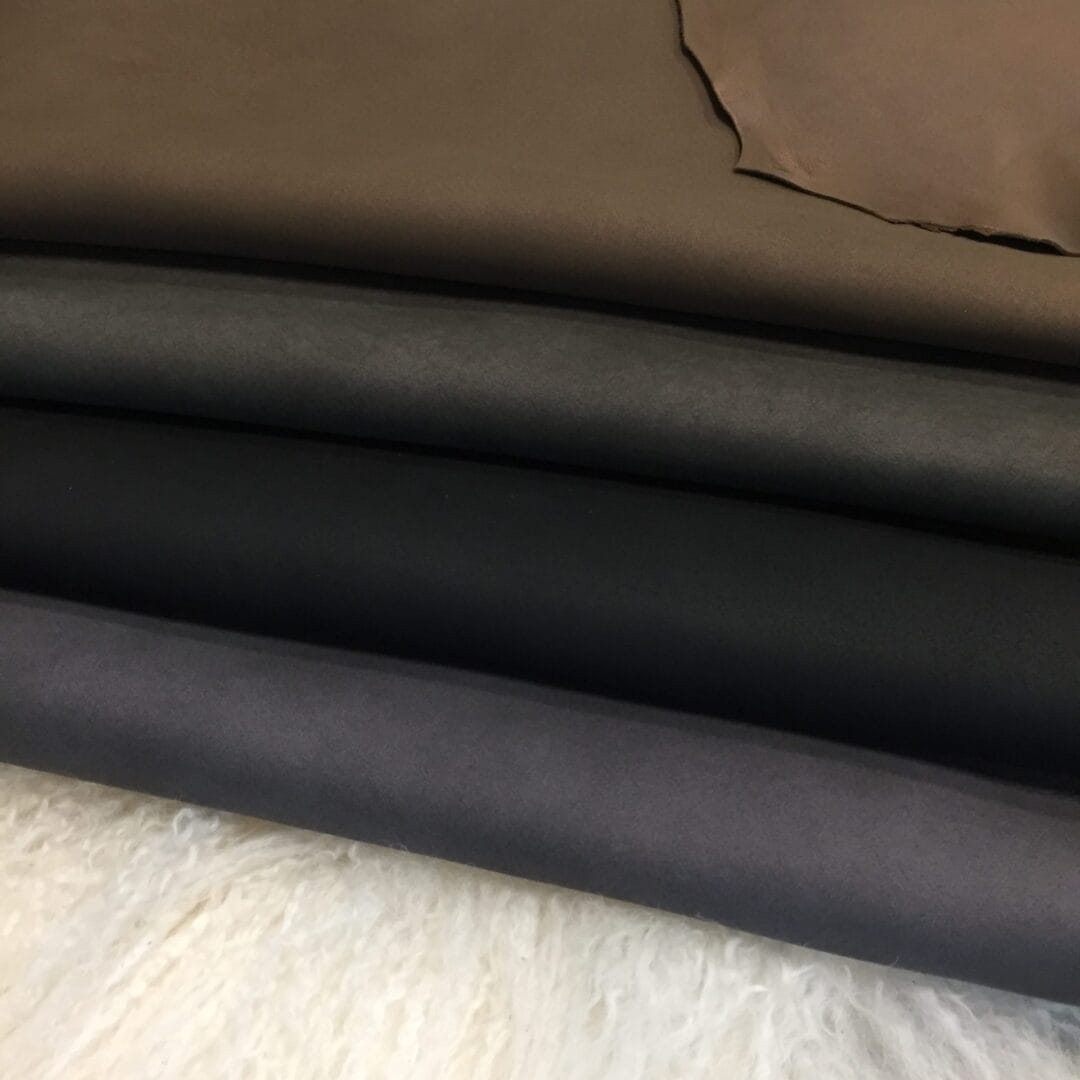 Lagon Reversible Lambskin avetcoinc@ (1)