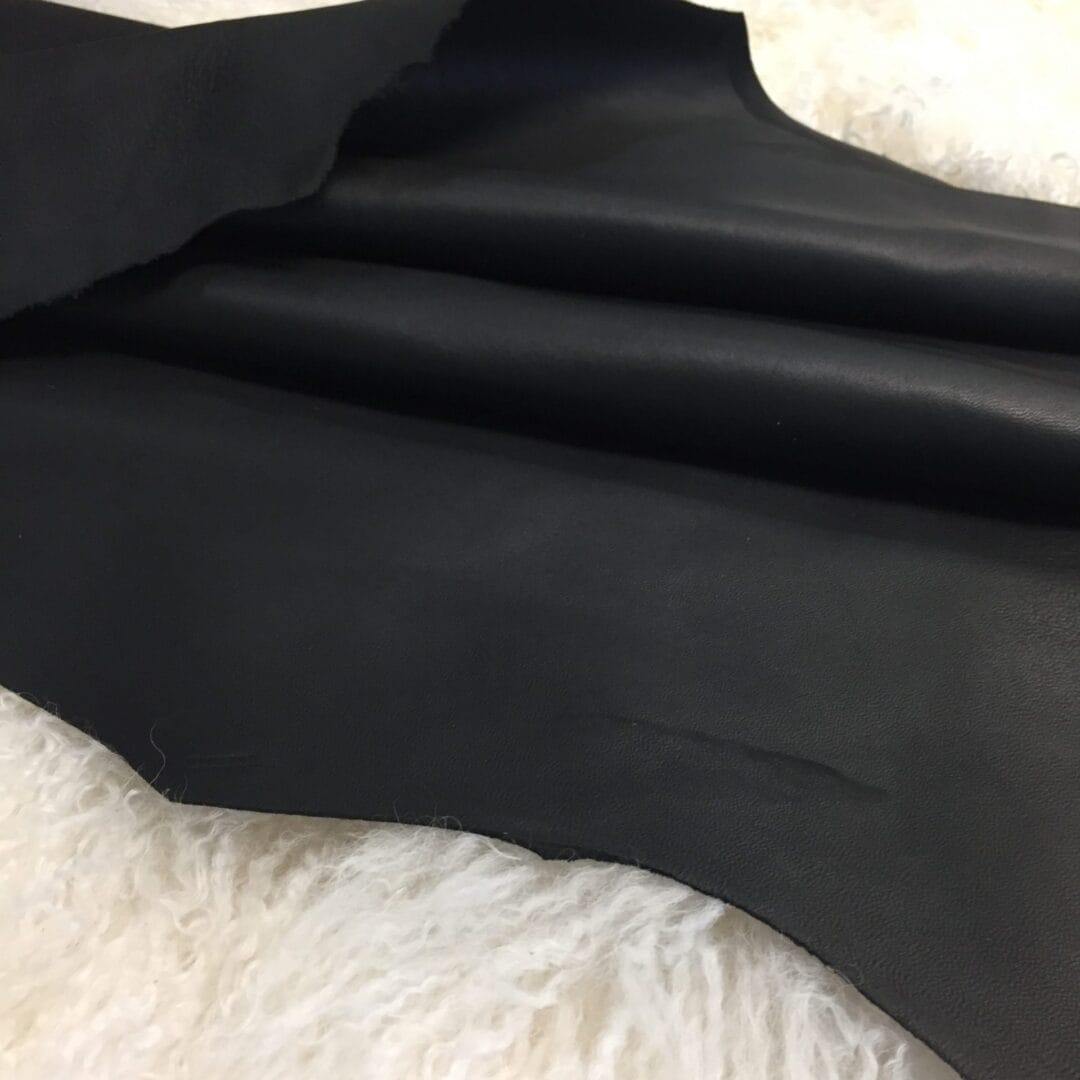 Lagon Reversible Lambskin avetcoinc@ (28)