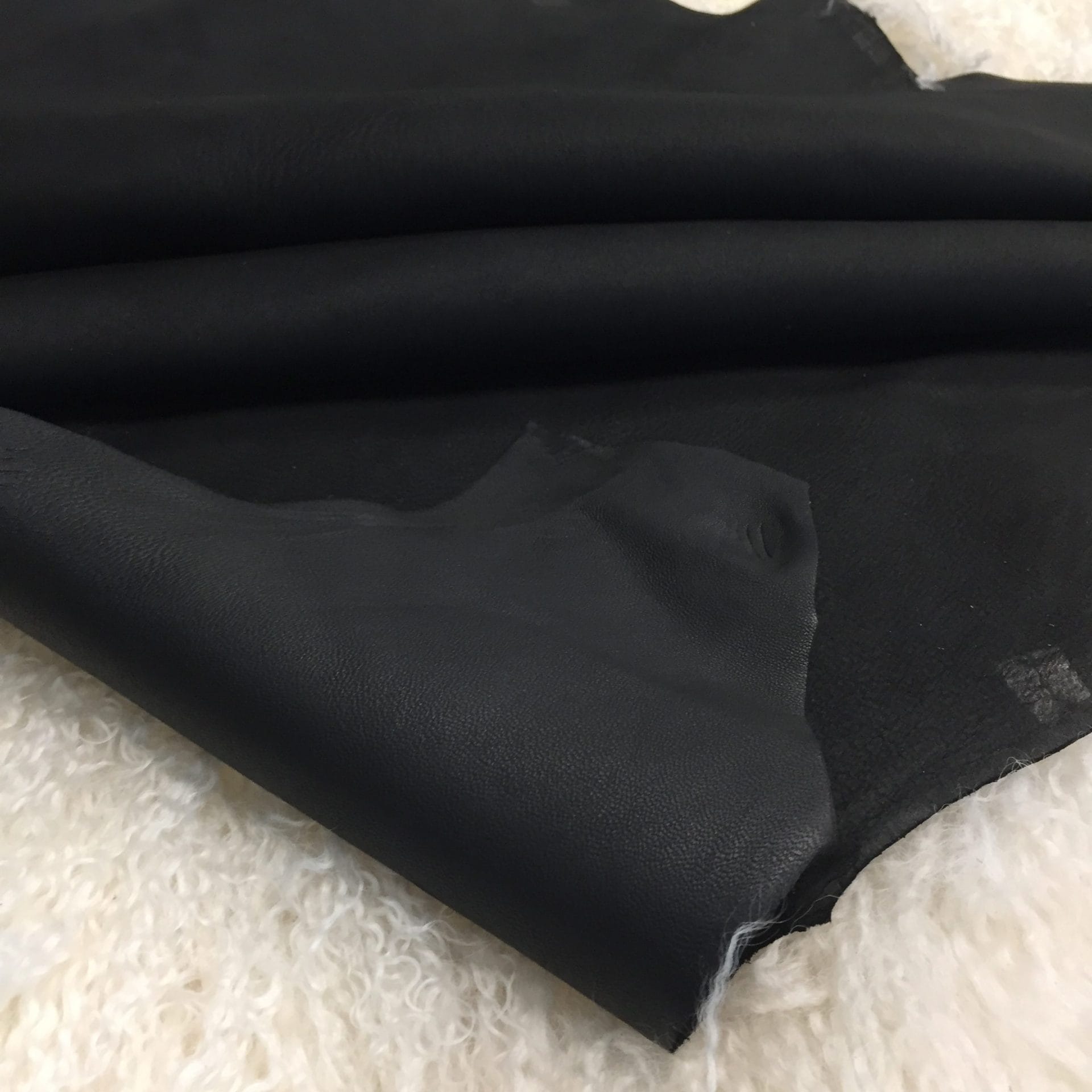 Lagon Reversible Lambskin avetcoinc@ (B19)