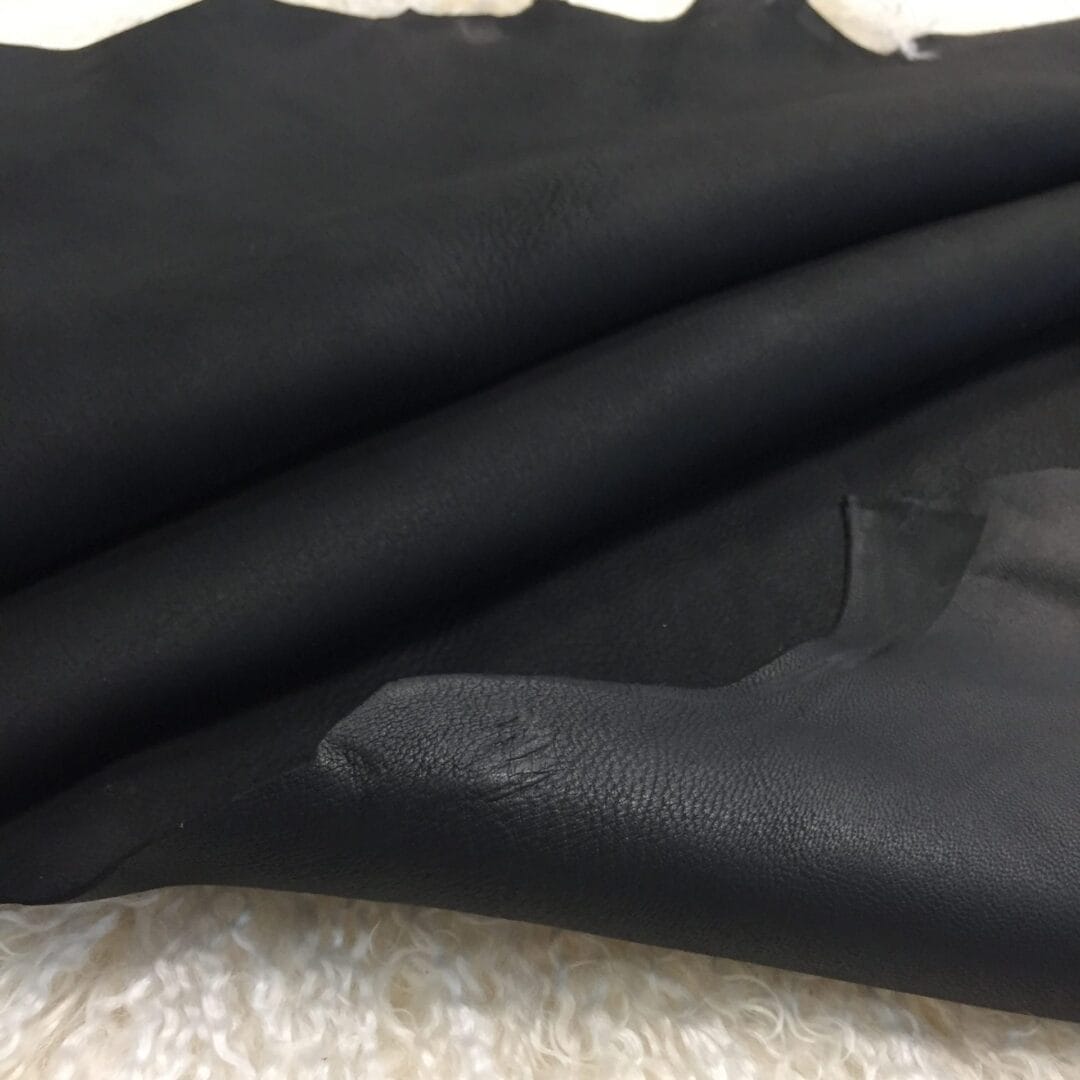 Lagon Reversible Lambskin avetcoinc@ (B20)