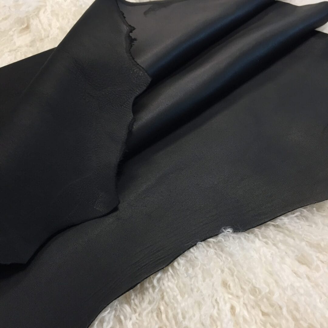 Lagon Reversible Lambskin avetcoinc@