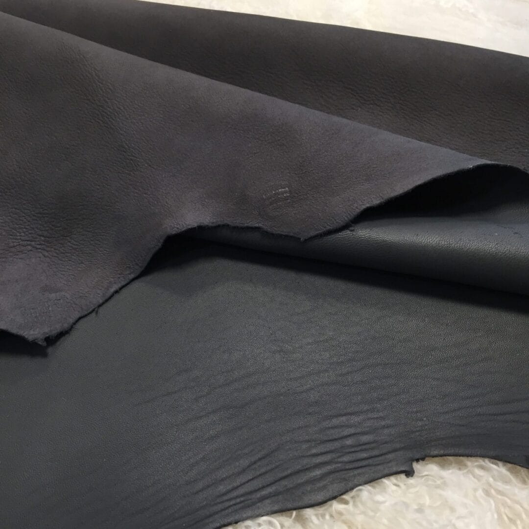 Lagon Reversible Lambskin avetcoinc@ (C1)