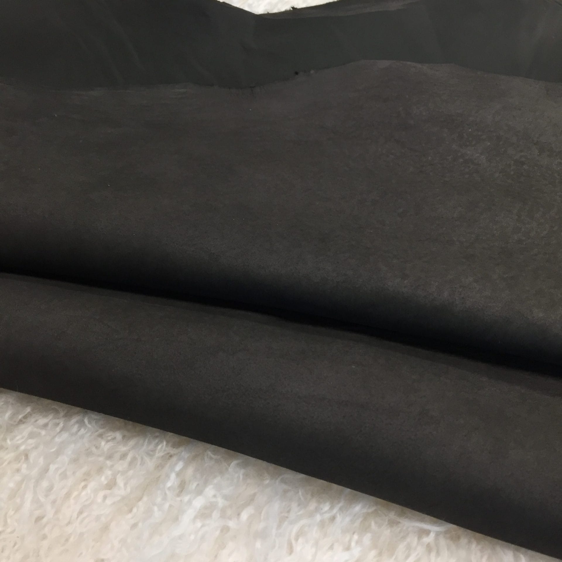 Lagon Reversible Lambskin avetcoinc@