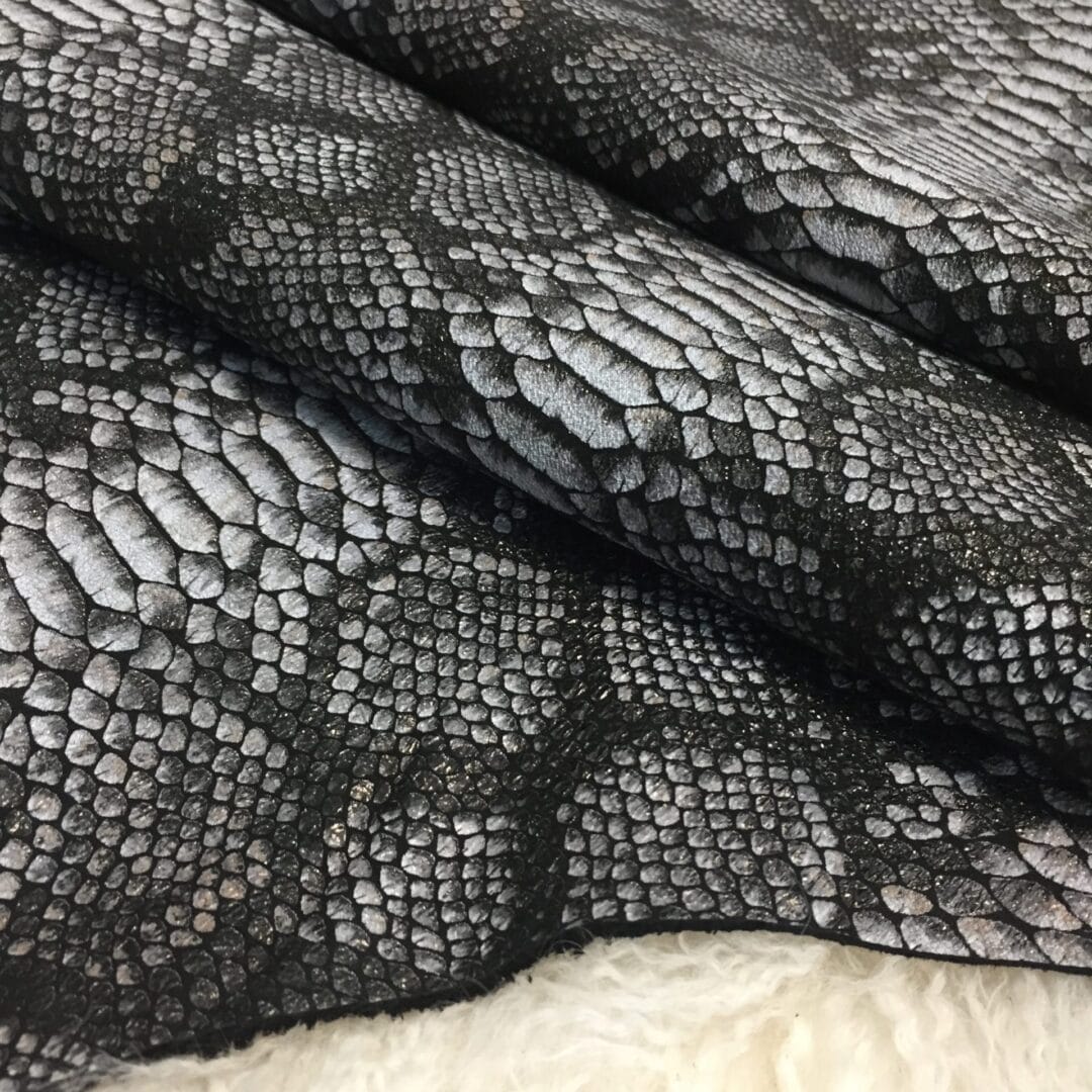 Rizzy Snake Lambskin avetcoinc@ (4)