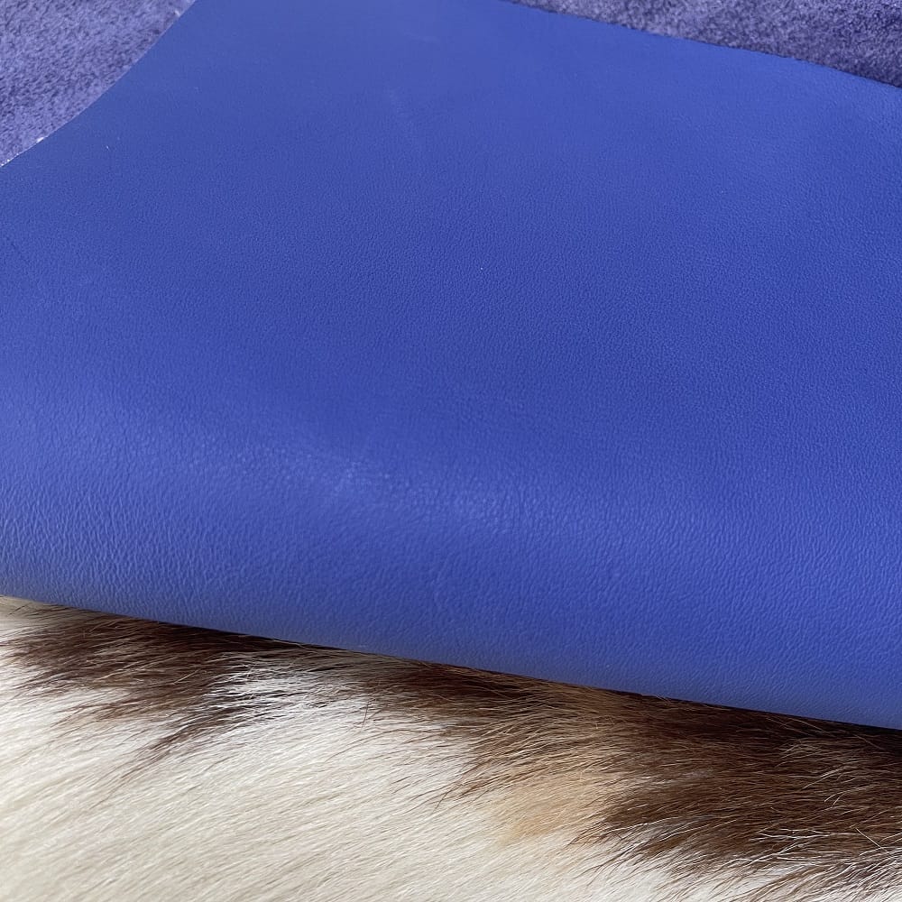 The Milano Cow Leather Collection is made of full-grain European leather produced from whole hides. This gives the leather a soft and luxurious finish on the surface, resulting in a subtle yet rich appearance. The collection is available in 48 complementary colors and is lightly pigmented and flexible, making it an excellent option for cutting. The Milano Collection is unbuffed and chrome-tanned, giving these leathers a smooth and elegant look.