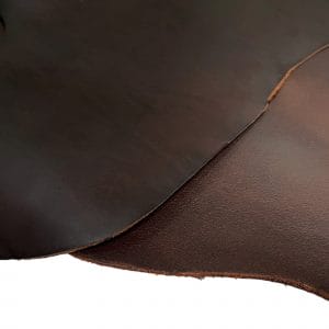 Latigo Veg Tan Leather high quality, Grade A cowhide, 100% veg tanned , no harsh chemicals, durability and strength. Perfect for making saddles, reins, straps, belt, and wide range of leatherworking projects. Available Weight: 7/8 oz. (2.8-3.2 mm), 9/10 oz. (3.6-4.0 mm) Flesh side: Pasted AVG Hide Size: 22-25 Sq. Ft. Temper: Semi-Flexible Slight Pull Up effect (No Stretch) Tanned in Mexico
