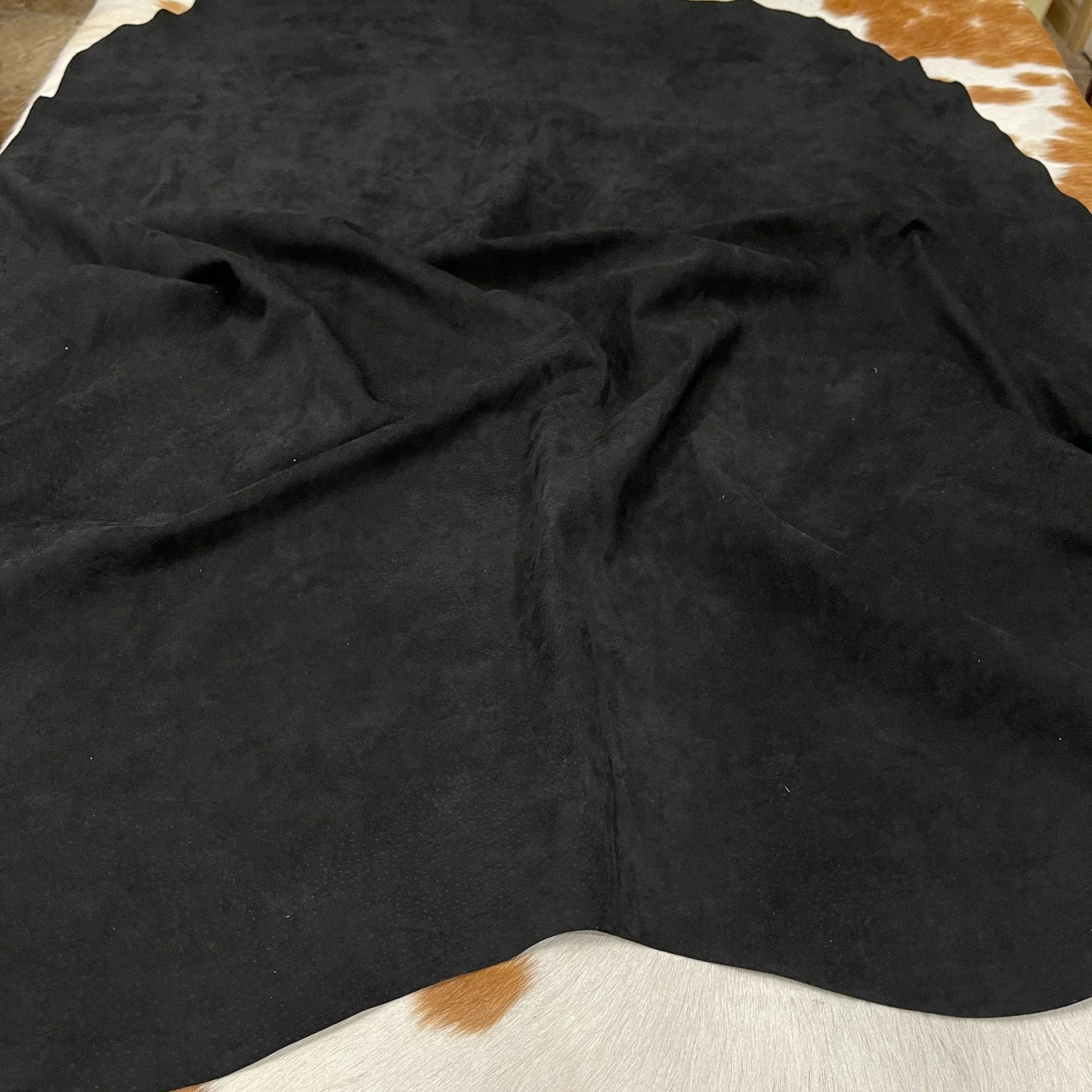 Black Grain Pig Suede 2