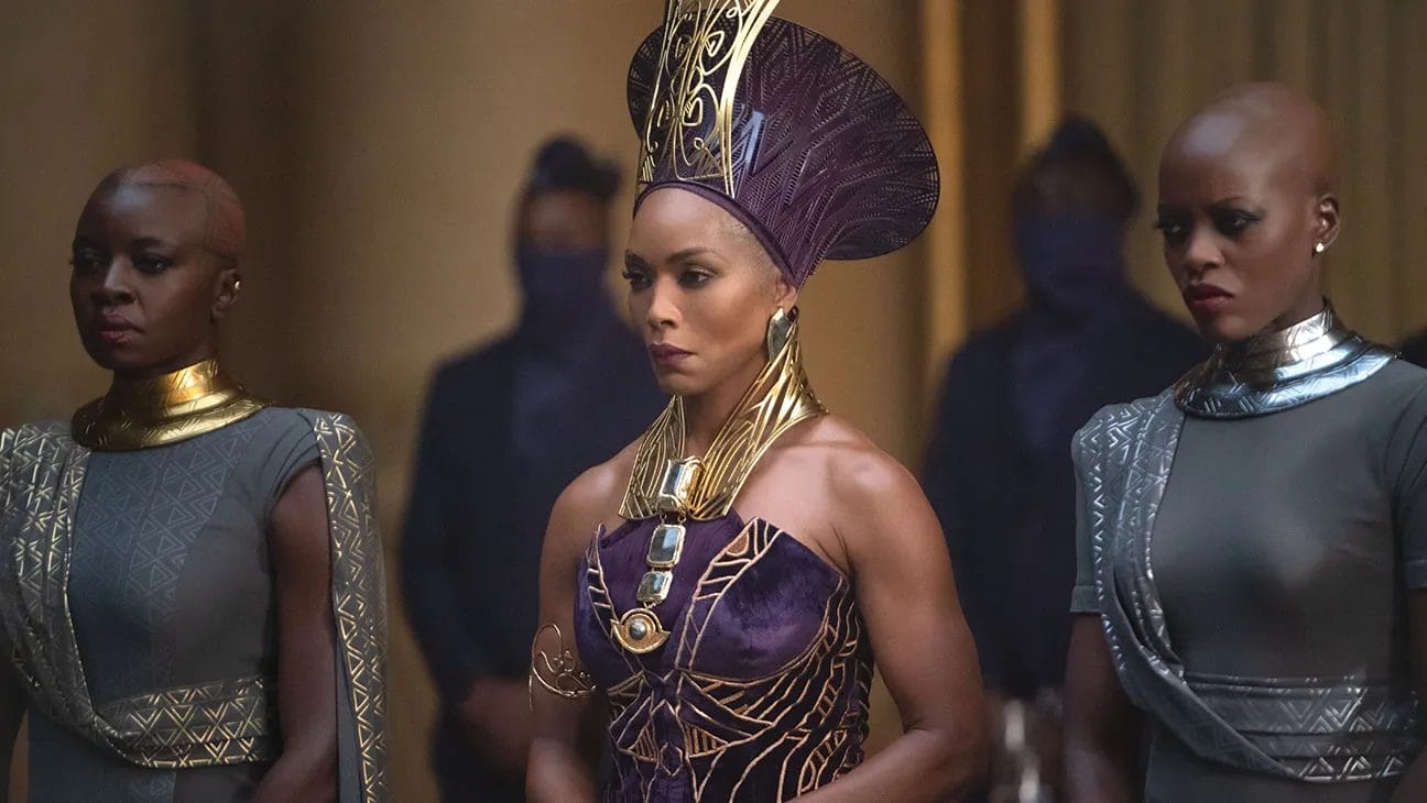 Black Panther Wakanda Forever 4