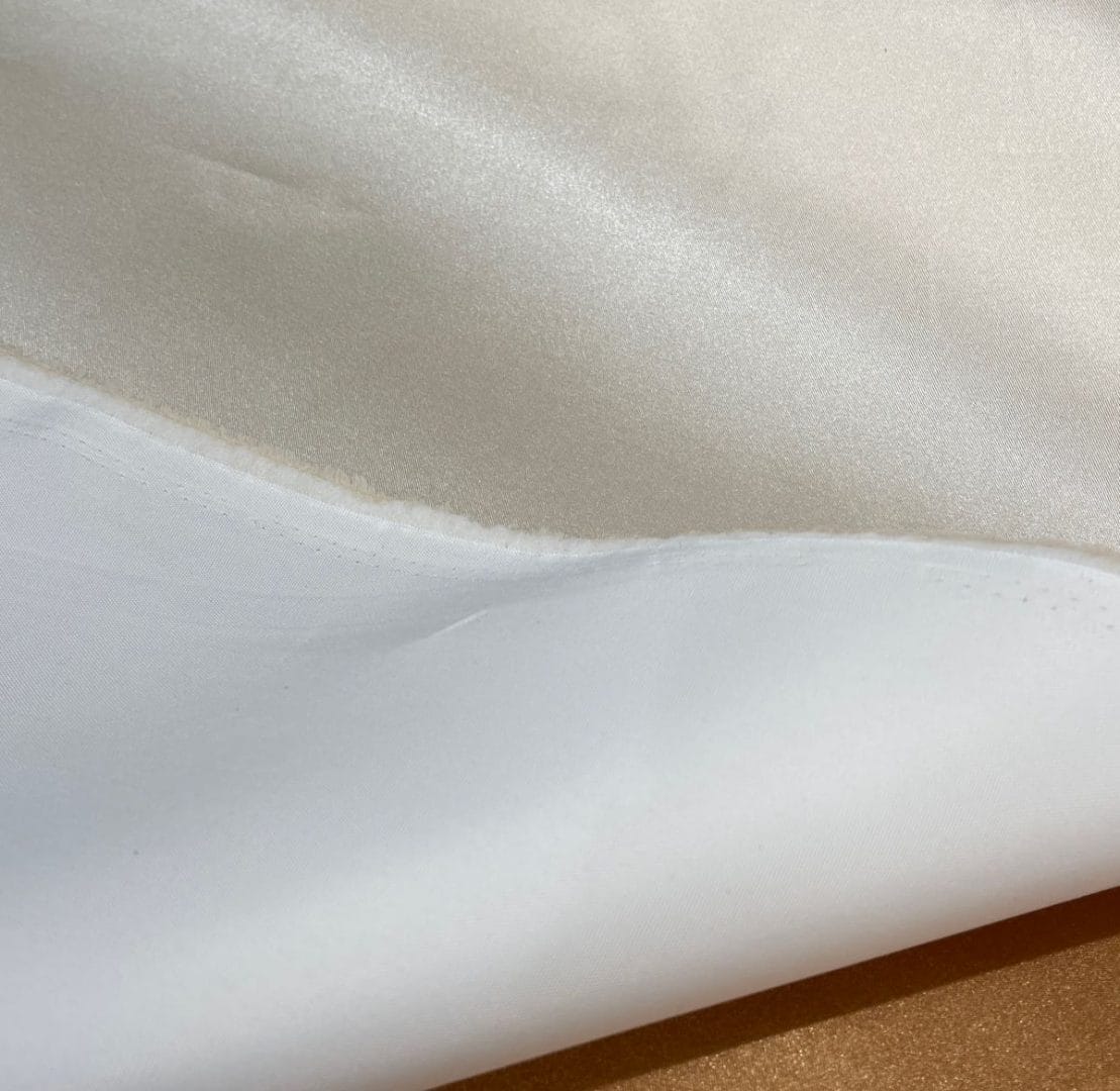 LUX-1003 Champaign 1