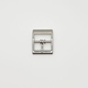 Center Bar Buckles #Y4004, designed for versatility and durability. These buckles are plated in Nickel and Antique Brass, adding a touch of elegance and sophistication to any project. Crafted from high-quality Zinc Alloy, they ensure long-lasting performance and reliability.