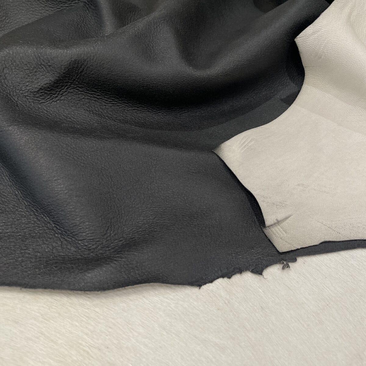 black-crackle-offwhite-base-flexedjpg