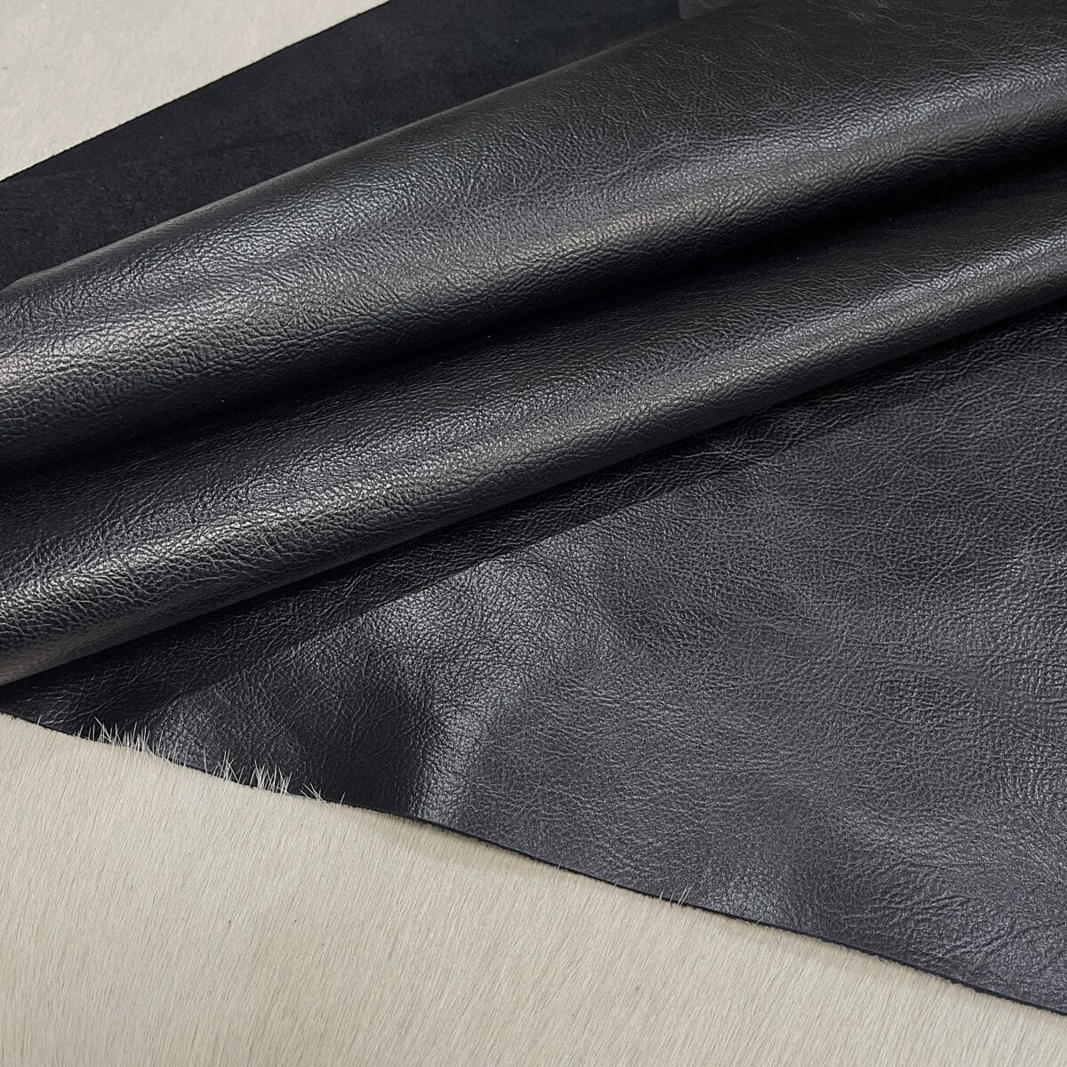 KP-100BLK Bernard Cow Leather 4