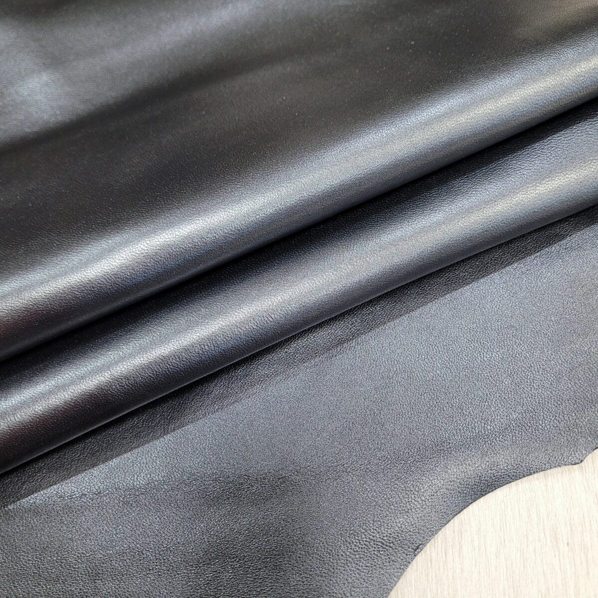 SL102GUN Gunmetal