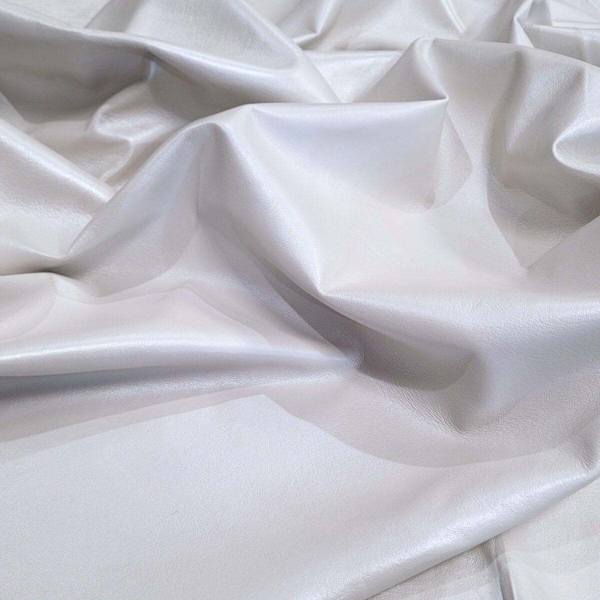 SL102WHT white